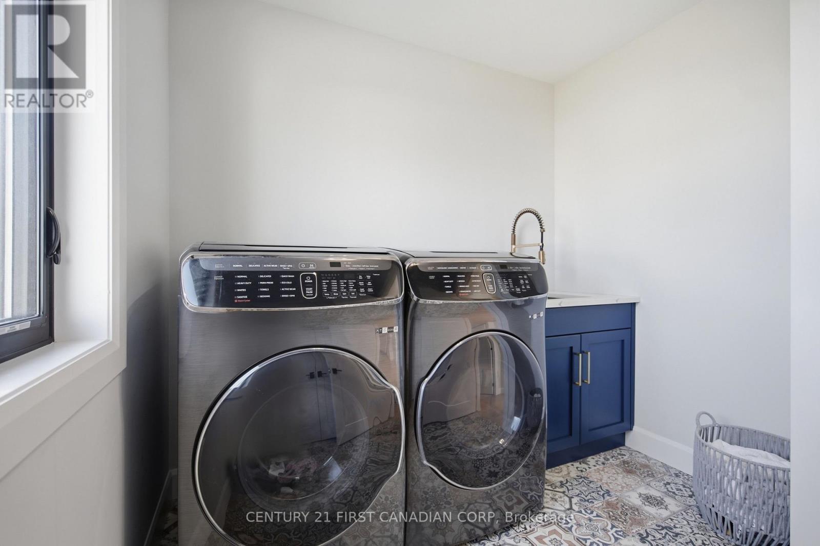 7129 Silver Creek Circle, London South, Ontario  N6P 0G9 - Photo 37 - X12937628