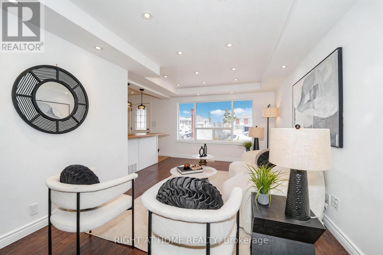 1083 Pharmacy Avenue, Toronto, Ontario  M1R 2H2 - Photo 15 - E12937648