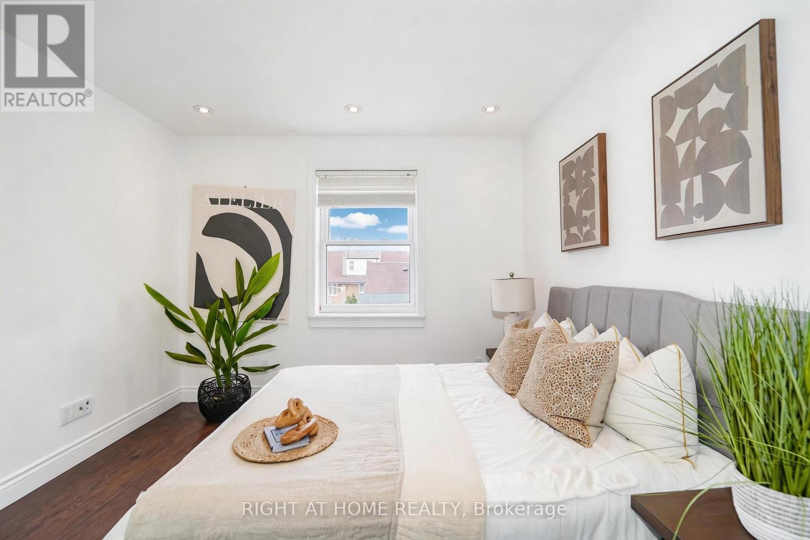 1083 Pharmacy Avenue, Toronto, Ontario  M1R 2H2 - Photo 22 - E12937648