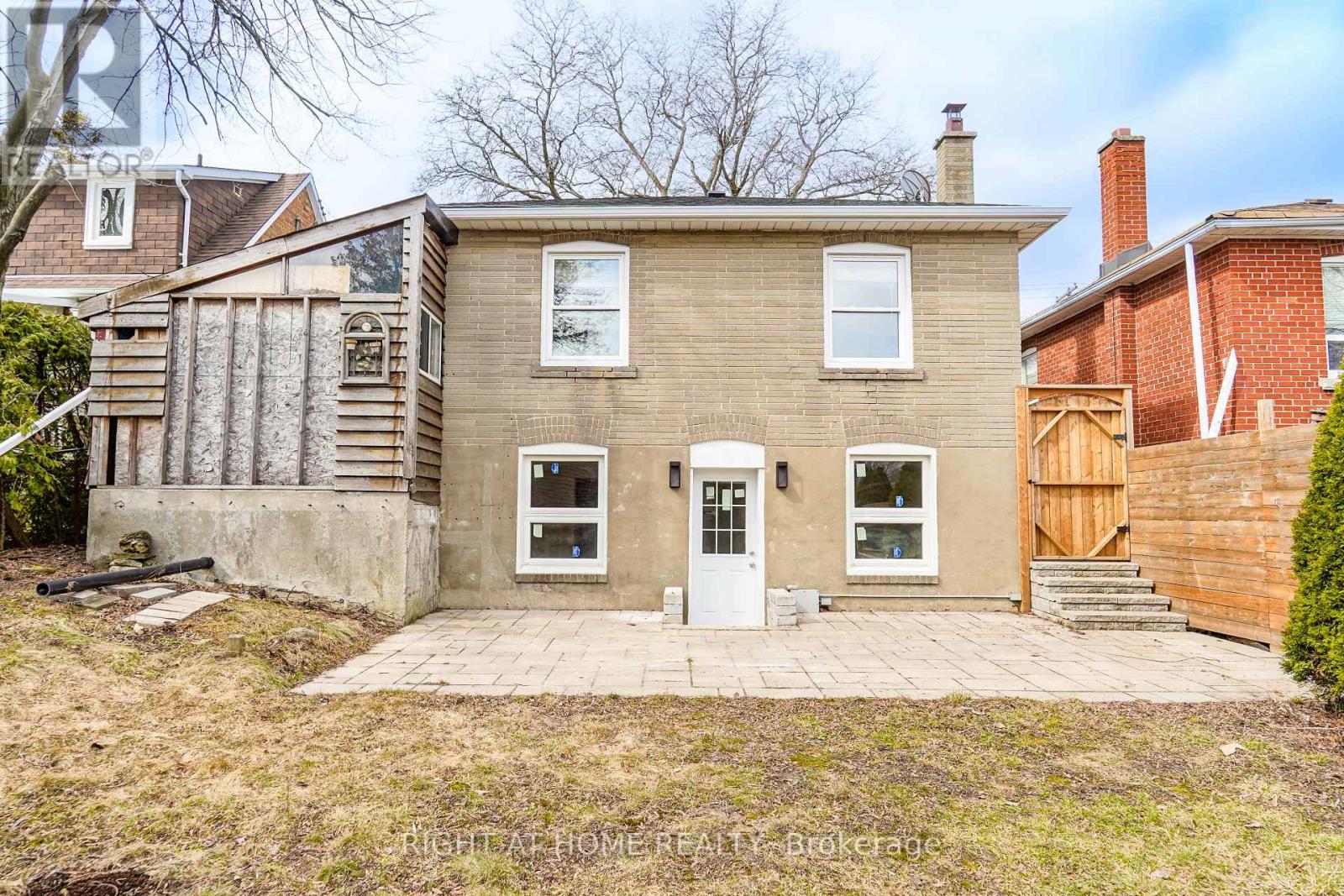 1083 Pharmacy Avenue, Toronto, Ontario  M1R 2H2 - Photo 8 - E12937648