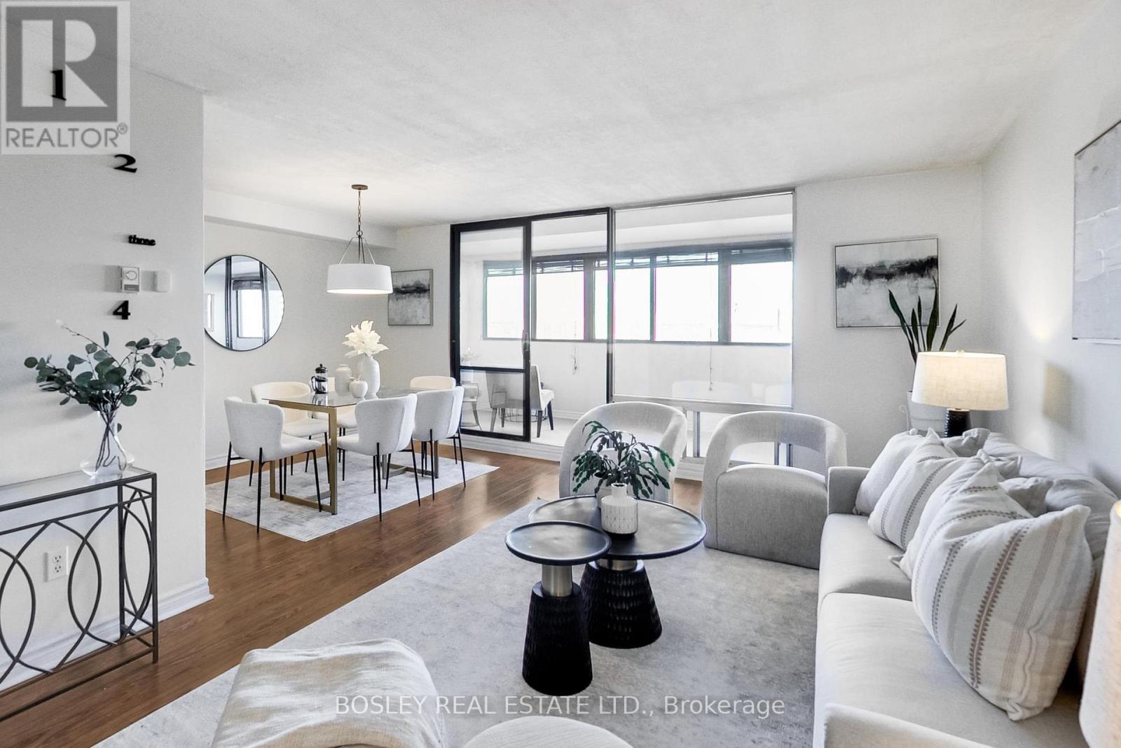 1902 - 3 Massey Square, Toronto, Ontario  M4C 5L5 - Photo 11 - E12937674