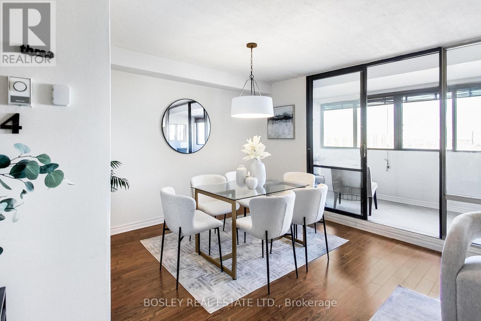 1902 - 3 Massey Square, Toronto, Ontario  M4C 5L5 - Photo 17 - E12937674