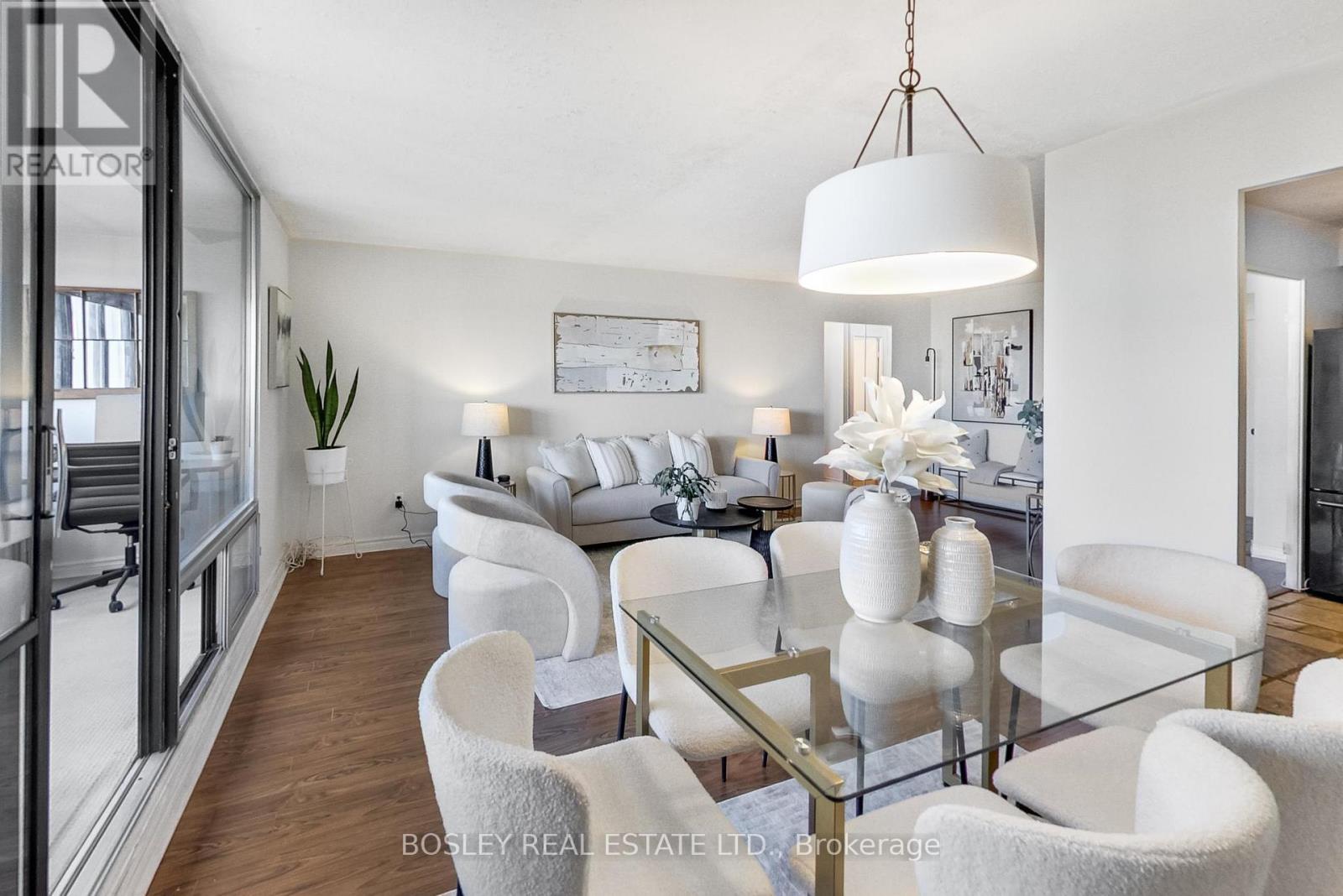 1902 - 3 Massey Square, Toronto, Ontario  M4C 5L5 - Photo 20 - E12937674