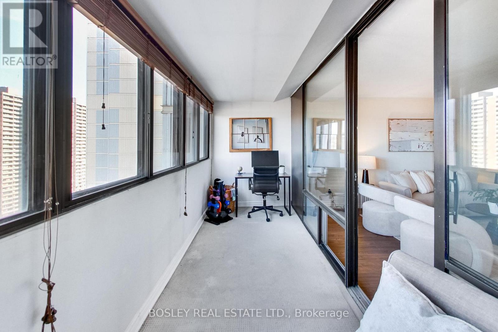 1902 - 3 Massey Square, Toronto, Ontario  M4C 5L5 - Photo 26 - E12937674