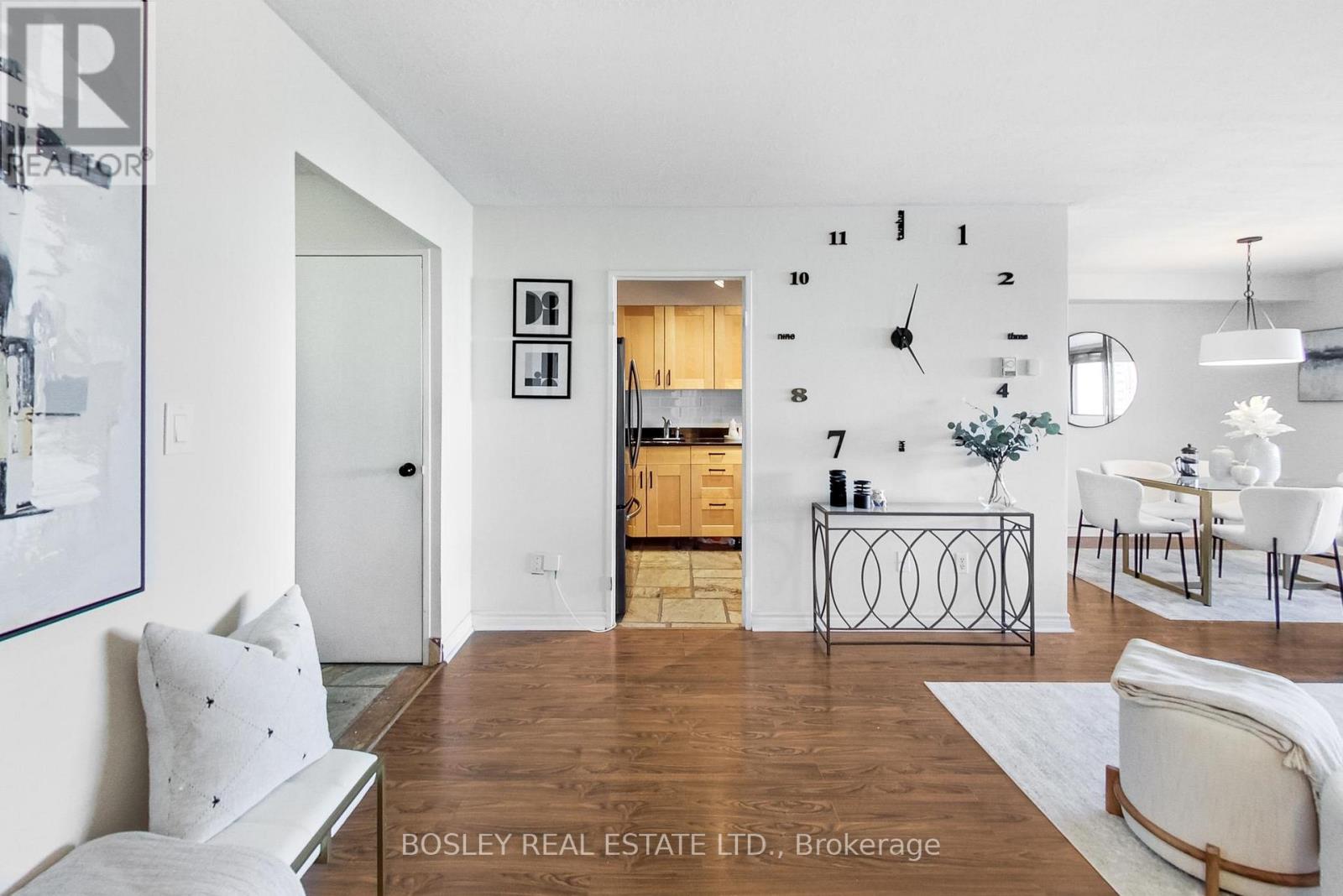 1902 - 3 Massey Square, Toronto, Ontario  M4C 5L5 - Photo 9 - E12937674