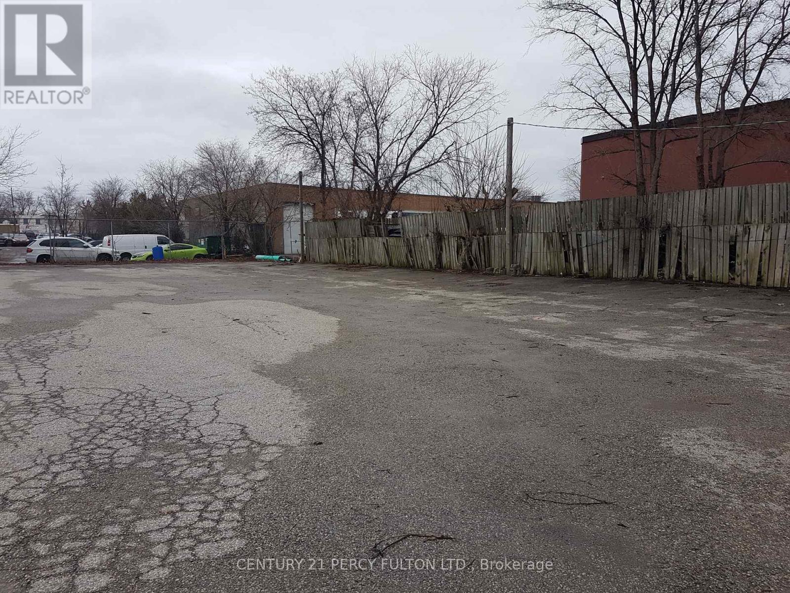 373a Danforth Road, Toronto, Ontario  M1L 3X6 - Photo 2 - E12937676