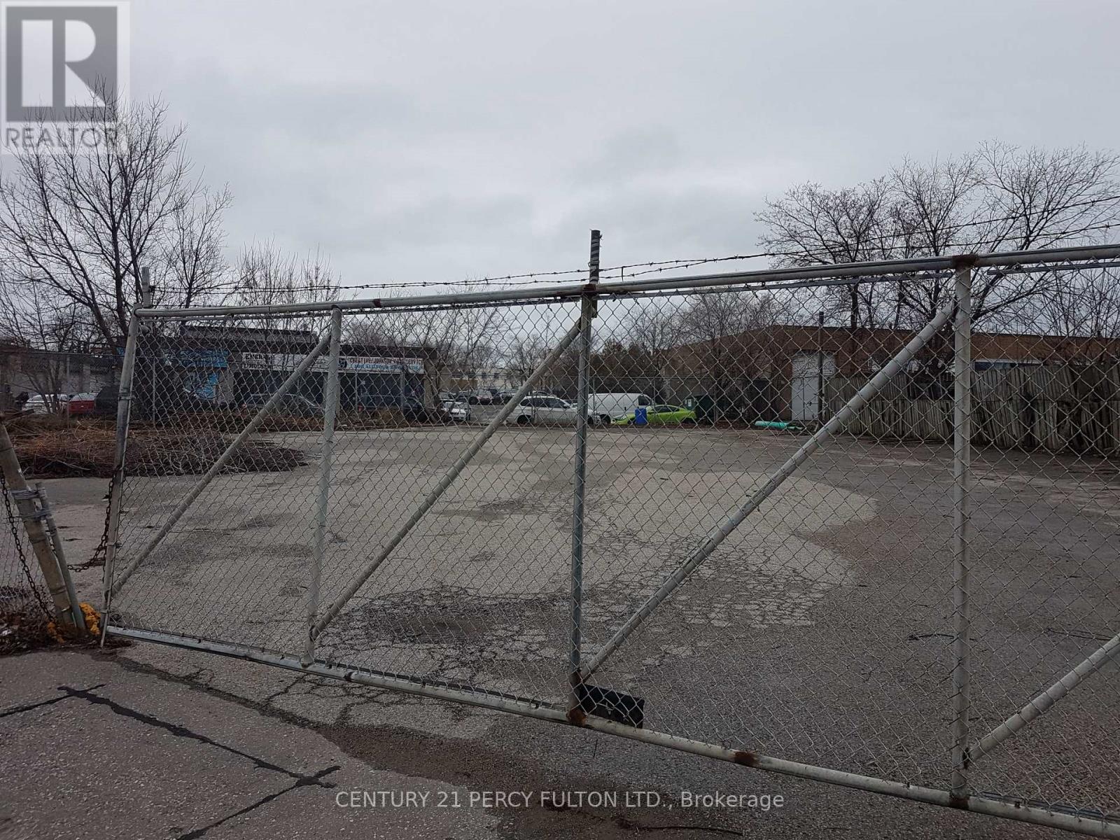 373a Danforth Road, Toronto, Ontario  M1L 3X6 - Photo 3 - E12937676