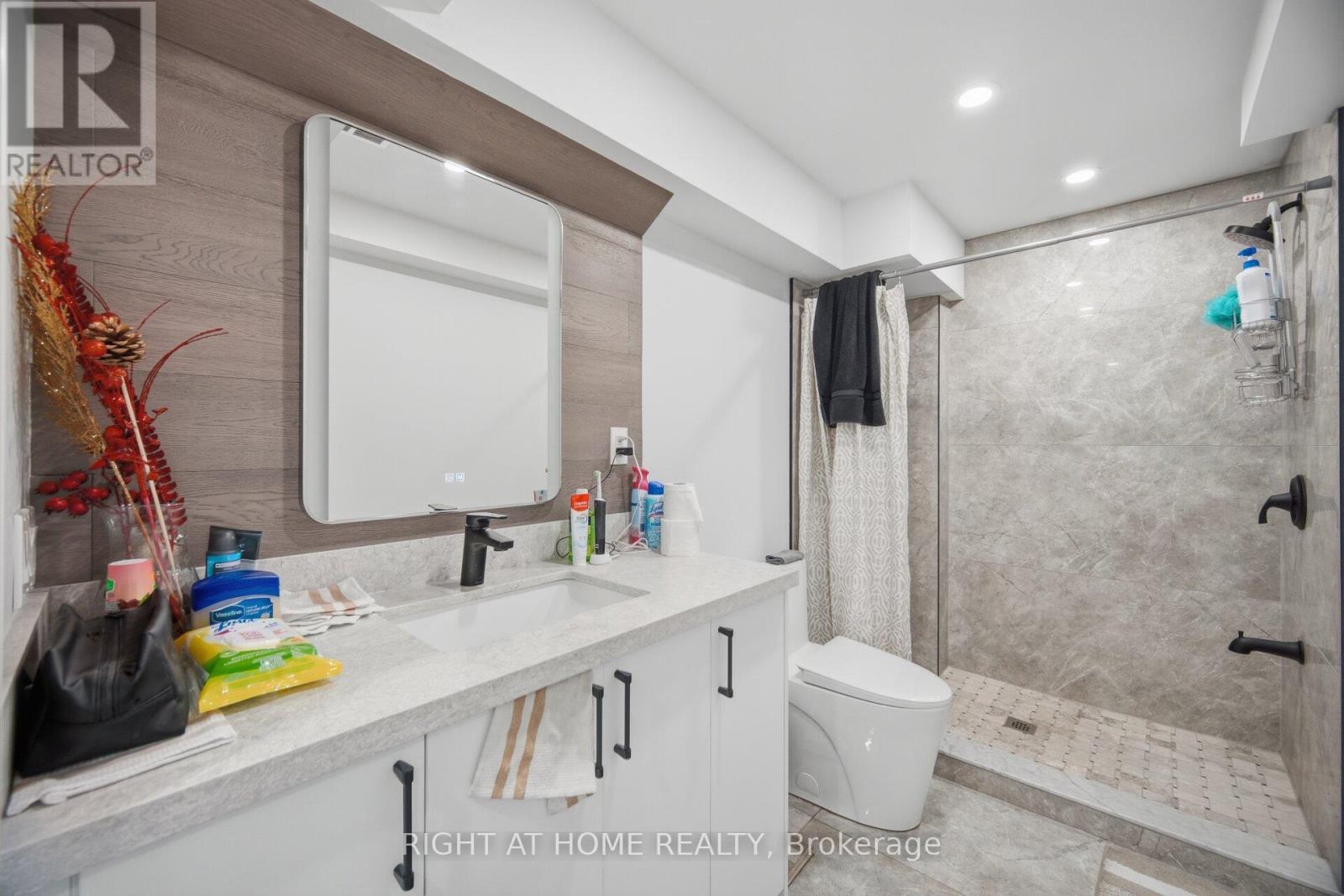 87 Via Toscana Drive, Vaughan, Ontario  L4H 3V4 - Photo 47 - N12937644