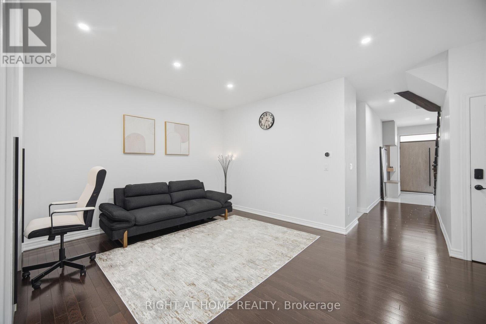 87 Via Toscana Drive, Vaughan, Ontario  L4H 3V4 - Photo 6 - N12937644