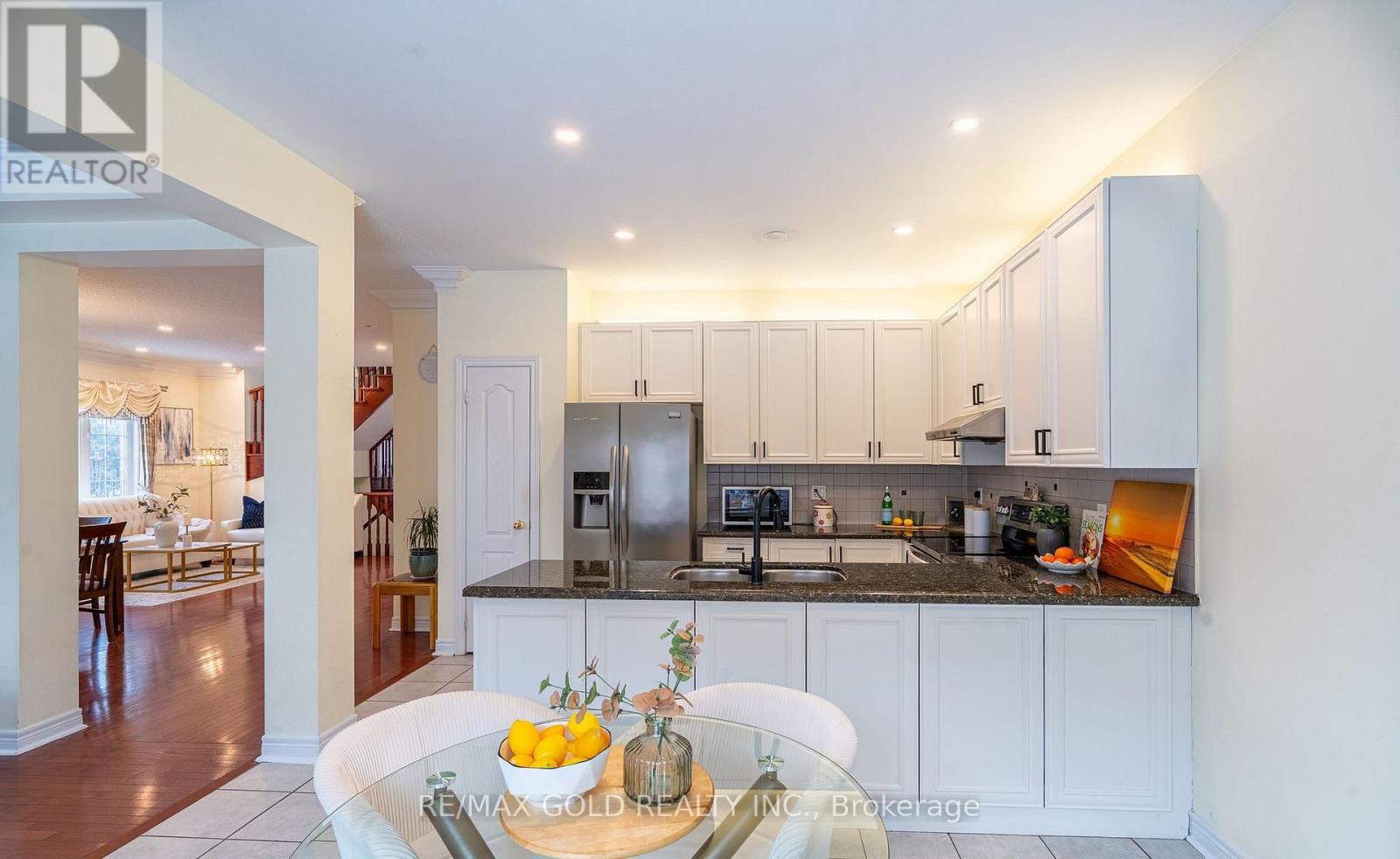 311 Father Tobin Road, Brampton, Ontario L6R 0P4 - Photo 9 - W12890522