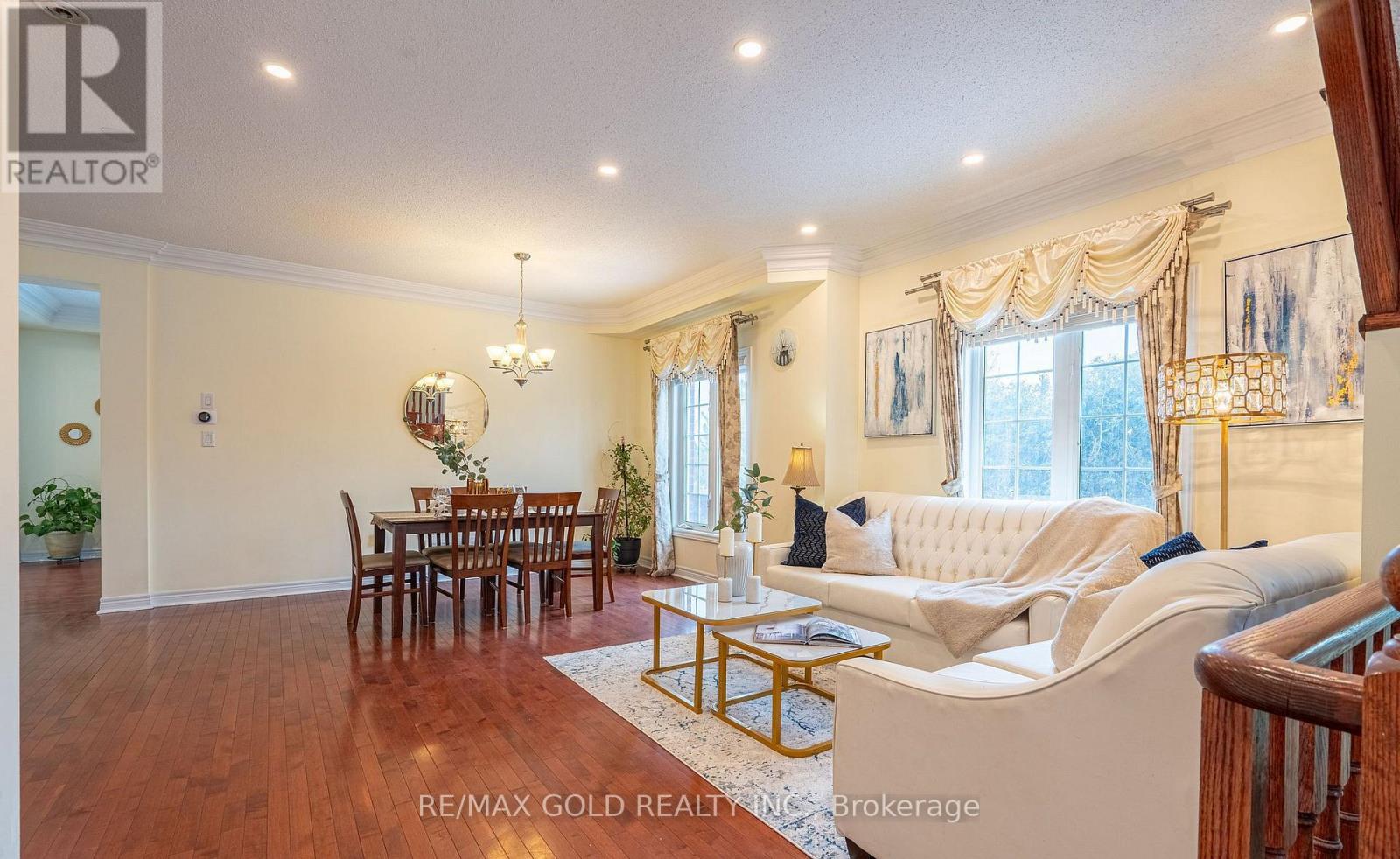 311 Father Tobin Road, Brampton, Ontario L6R 0P4 - Photo 3 - W12890522