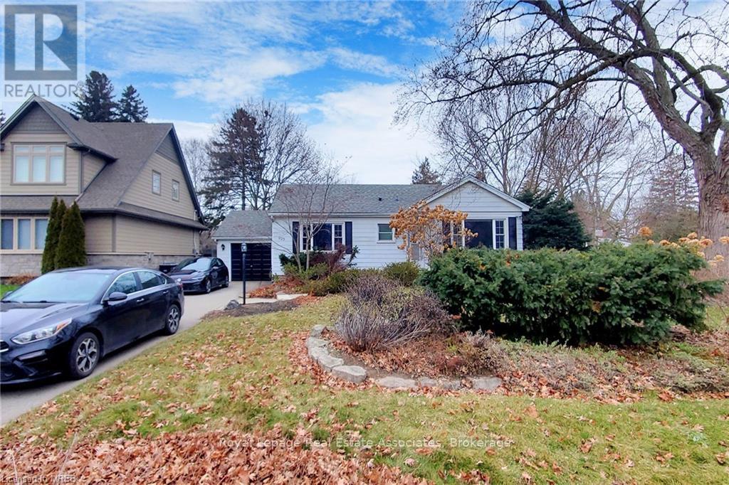 BASEMENT - 925 KINGSWAY DRIVE, Burlington, Ontario