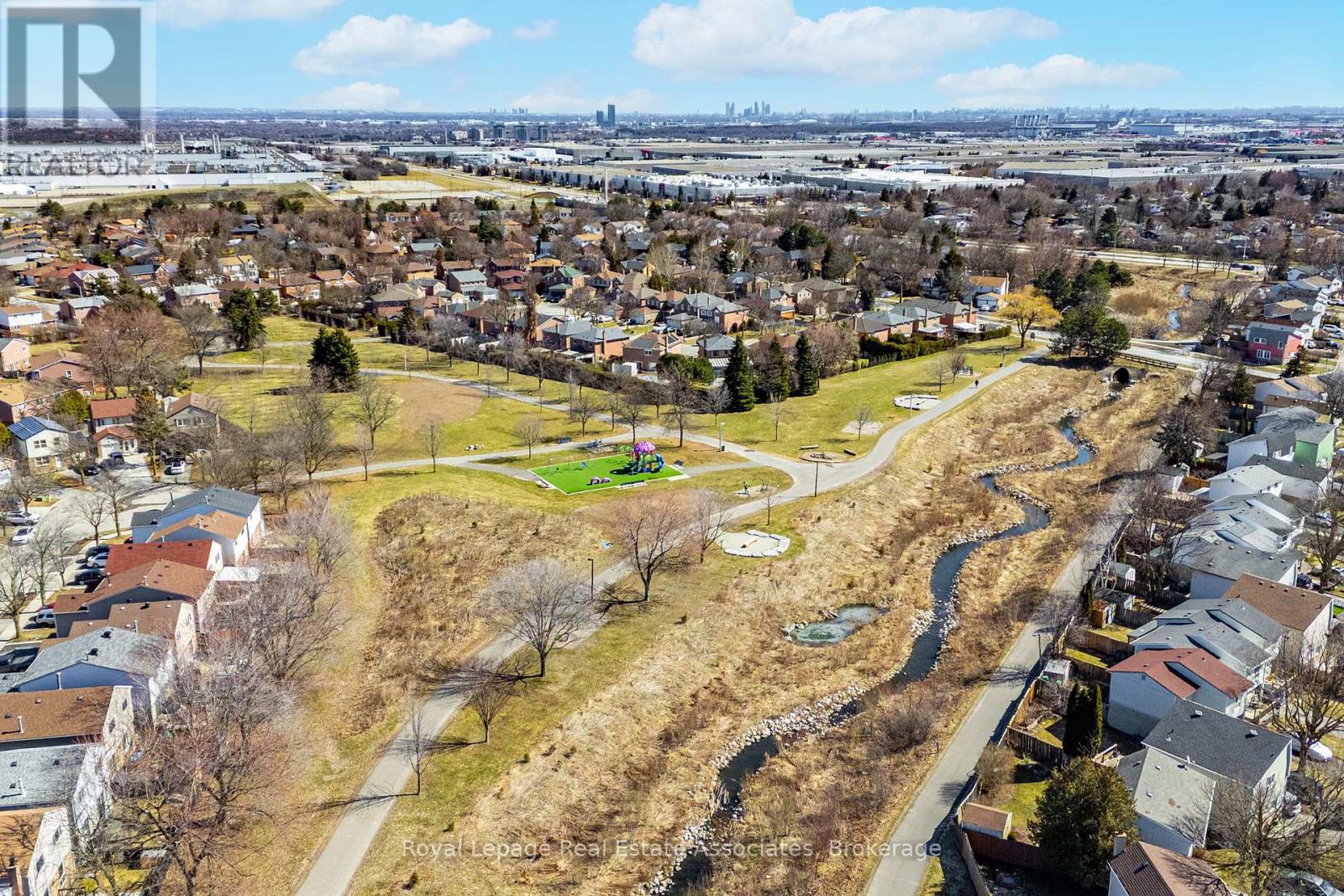 20 Jeremy Place, Brampton, Ontario  L6S 5K6 - Photo 7 - W12937658