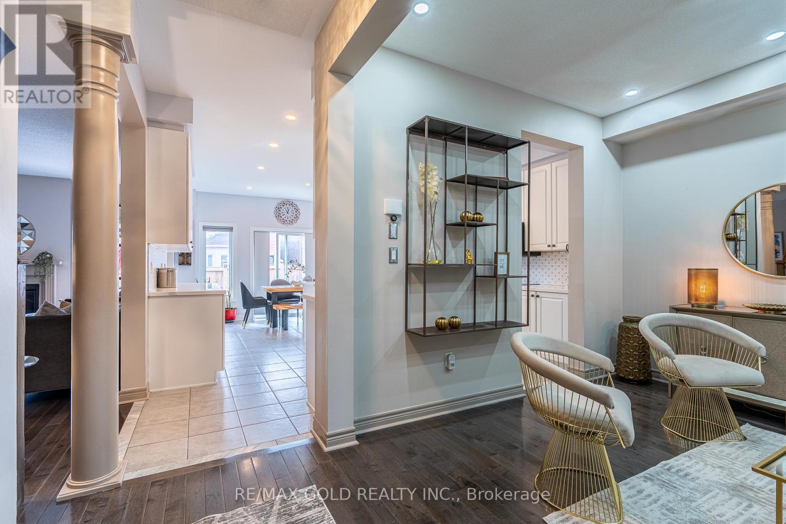 83 Cookview Drive, Brampton, Ontario  L6R 3V1 - Photo 3 - W12937684