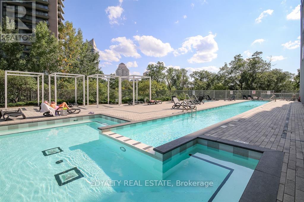 1501 - 88 Park Lawn Road, Toronto, Ontario  M8Y 3H8 - Photo 11 - W12937692