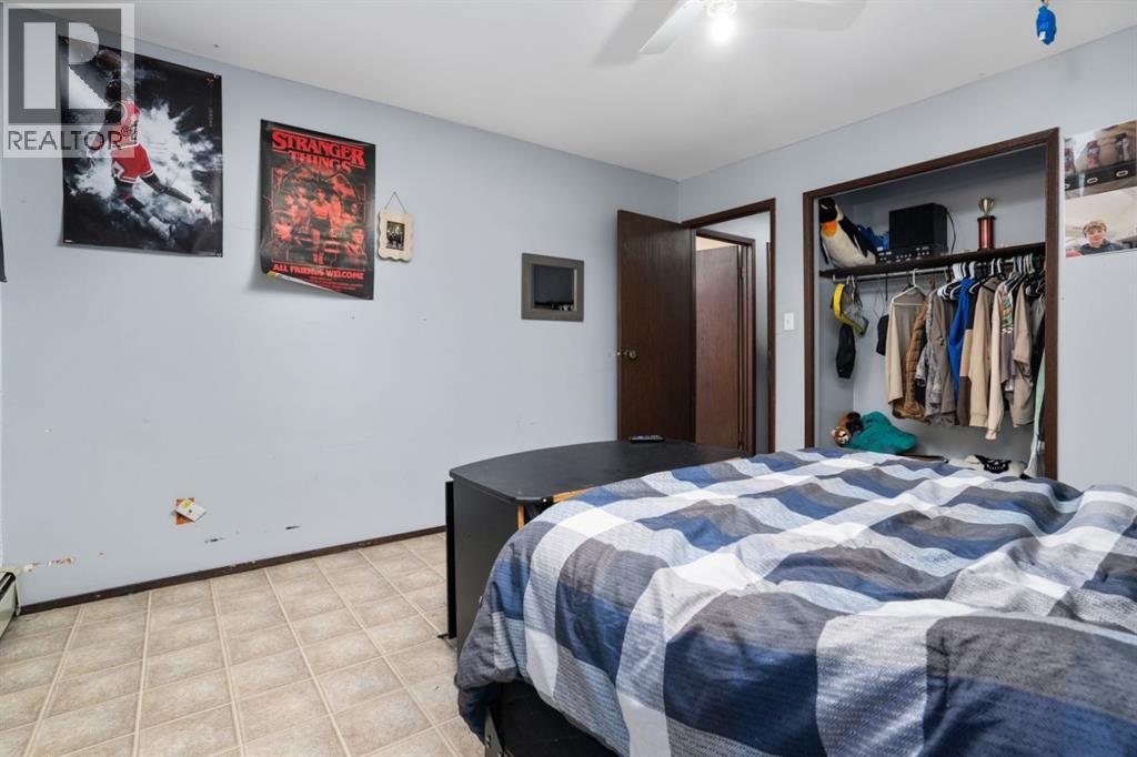 6310 43 Avenue, Camrose, Alberta  T4V 3M8 - Photo 17 - A2293554