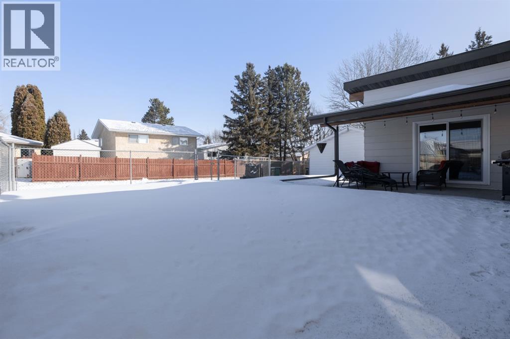 6310 43 Avenue, Camrose, Alberta  T4V 3M8 - Photo 37 - A2293554