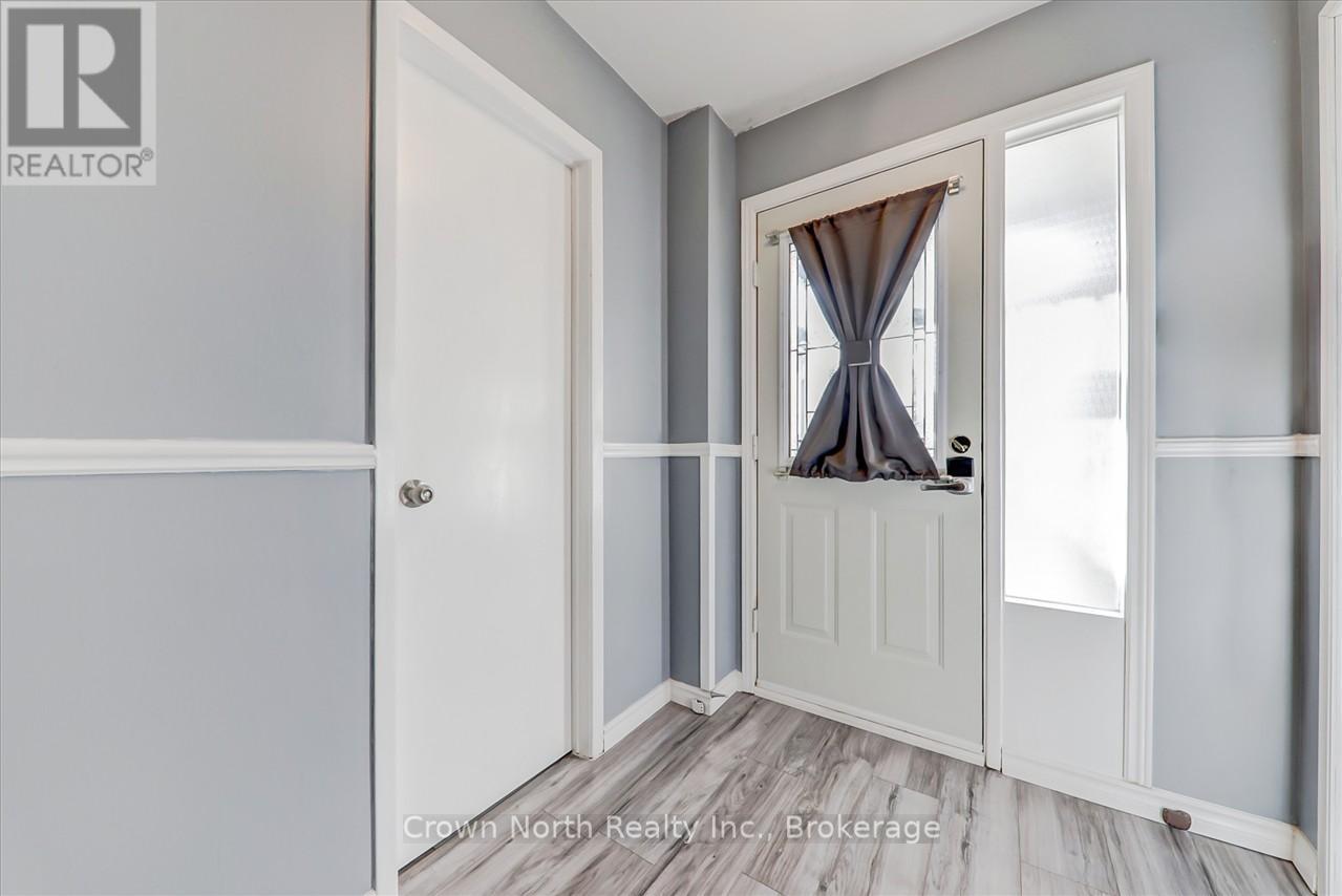 60 Pochon Avenue, Port Hope, Ontario  L1A 2X9 - Photo 4 - X12937682