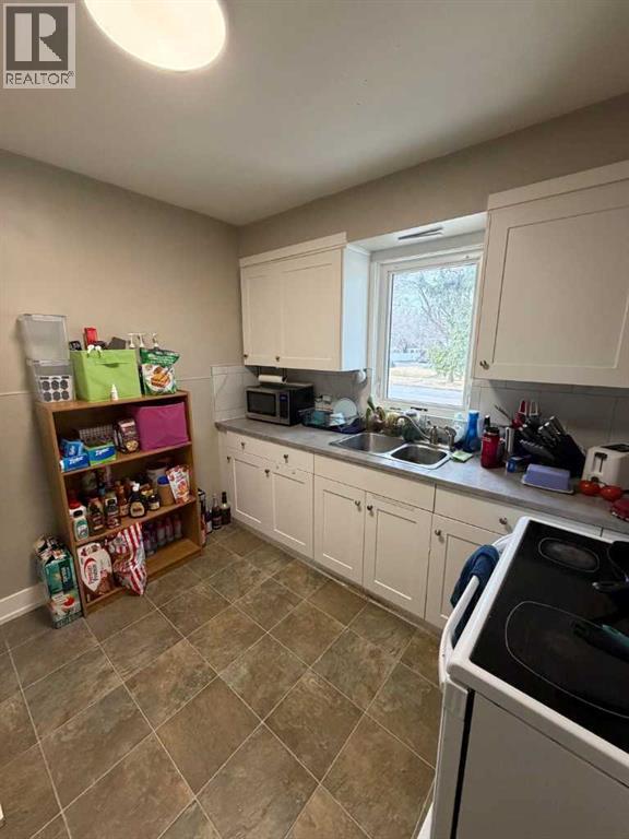 1035 12b Street S, Lethbridge, Alberta  T1K 1R9 - Photo 6 - A2296011