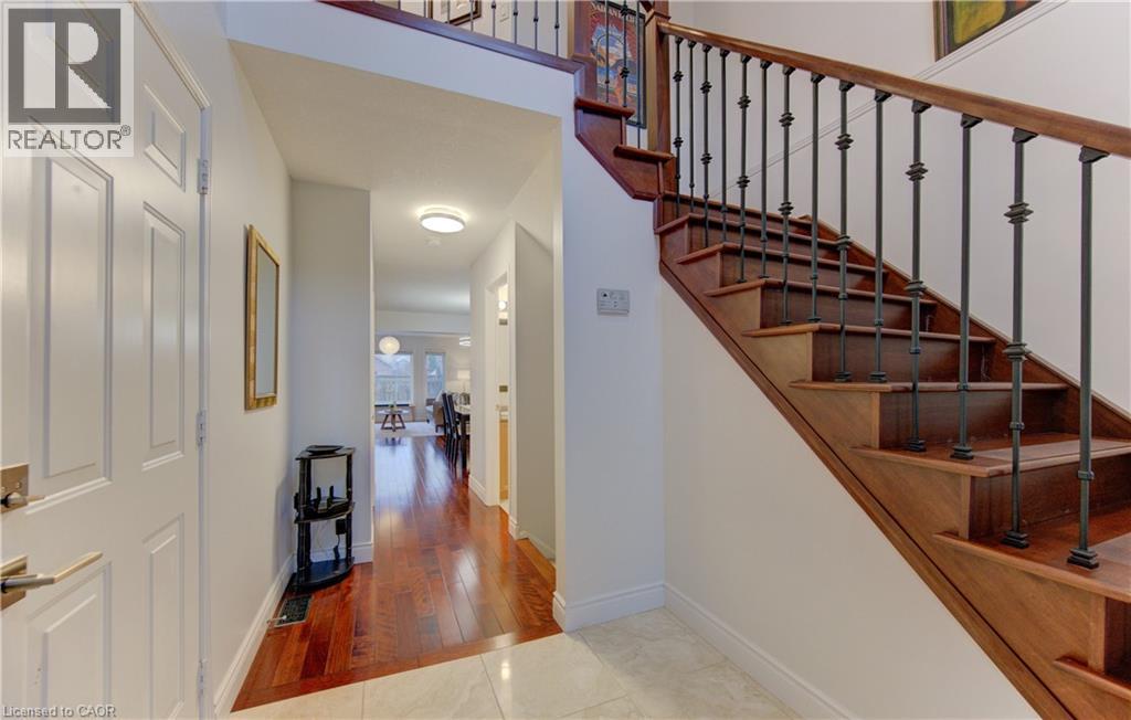 819 Grand Banks Drive, Waterloo, Ontario  N2K 4N2 - Photo 2 - 40813775