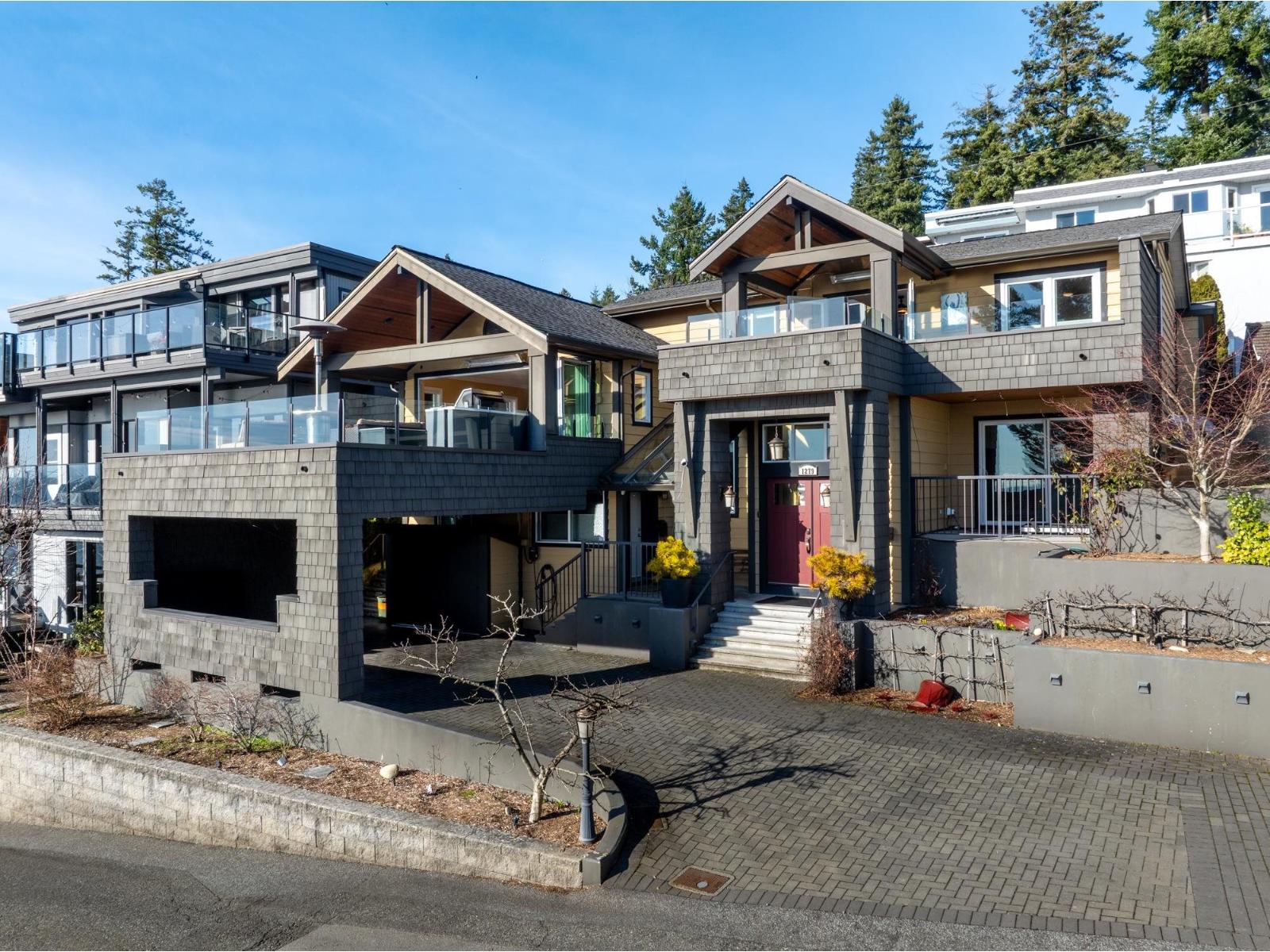 1279 Everall Street, White Rock, British Columbia  V4B 3S4 - Photo 2 - R3104993