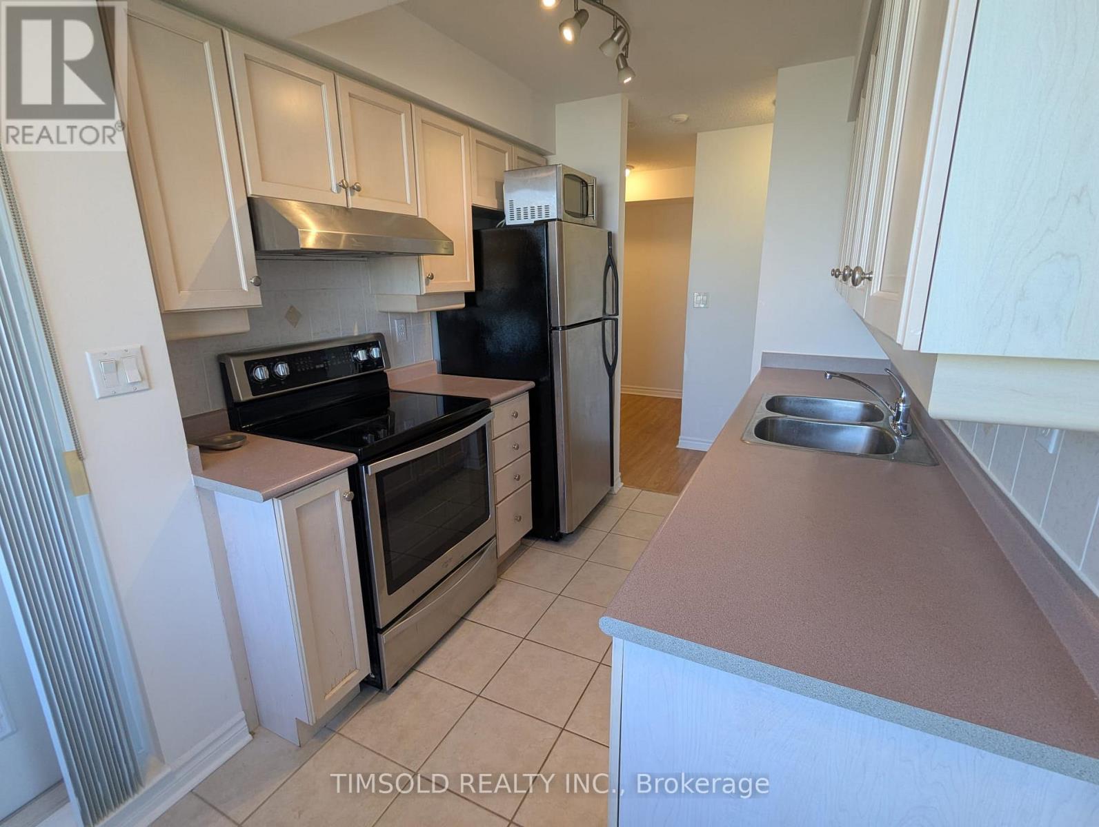 1105 - 8 Rean Drive, Toronto, Ontario  M2K 3B9 - Photo 5 - C12763286