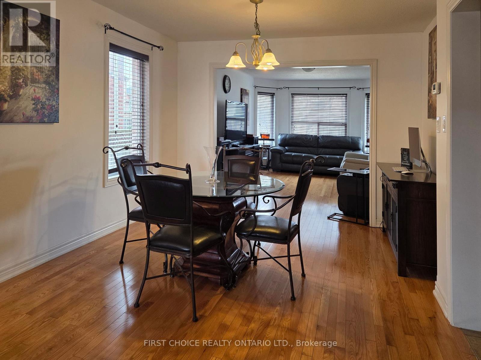 43 Buchanan Drive, New Tecumseth, Ontario  L9R 0A2 - Photo 7 - N12933958