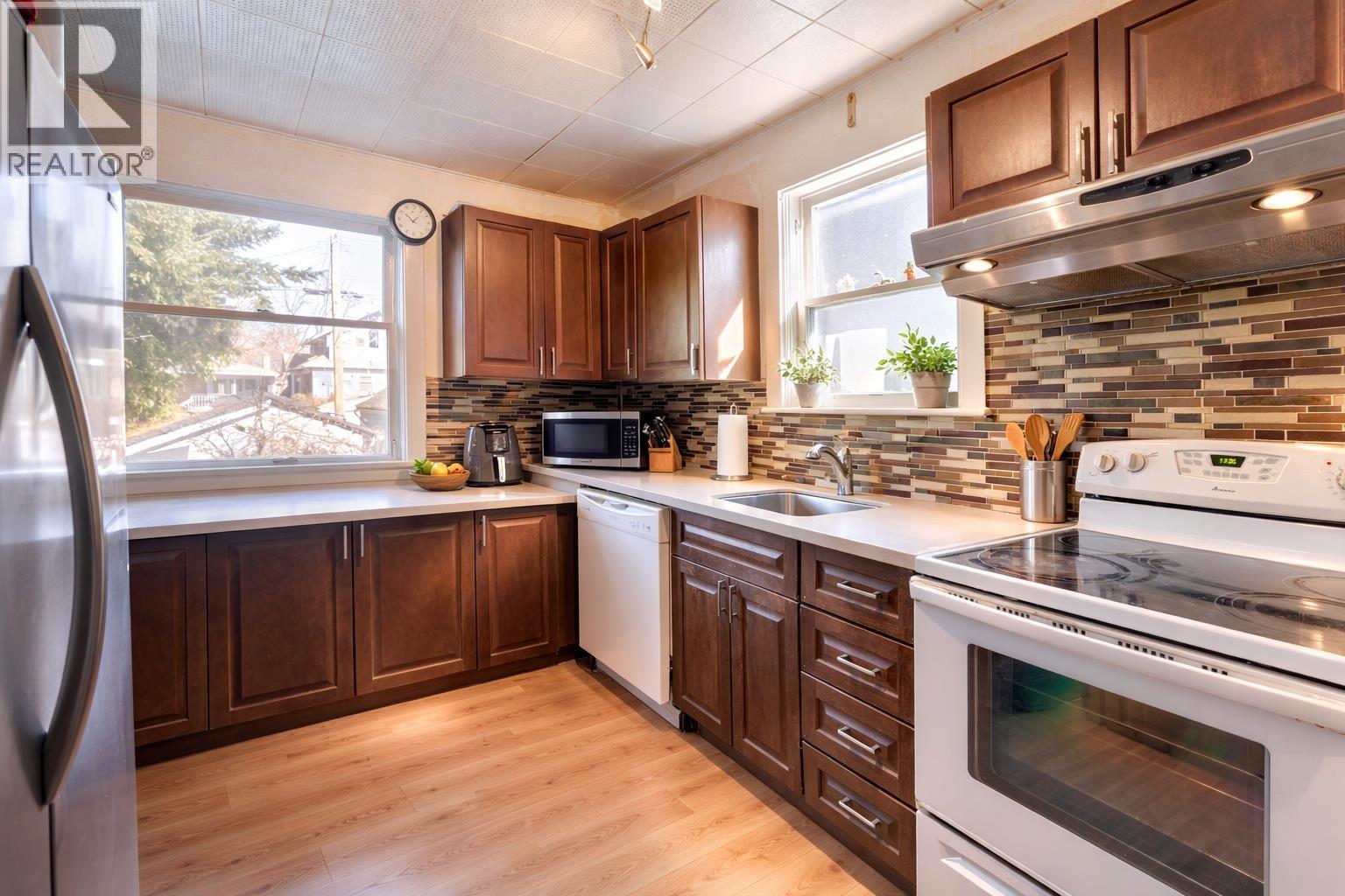 2861 W 15th Avenue, Vancouver, British Columbia  V6K 3A1 - Photo 17 - R3105164