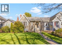 <div class="price">$2,388,000</div> 2861 W 15th Avenue, Vancouver<br><div style="margin-bottom:8px;"><small>Oakwyn Realty Ltd.</small></div><div class='bed_bath'>6 Bed | 2 Bath</div>