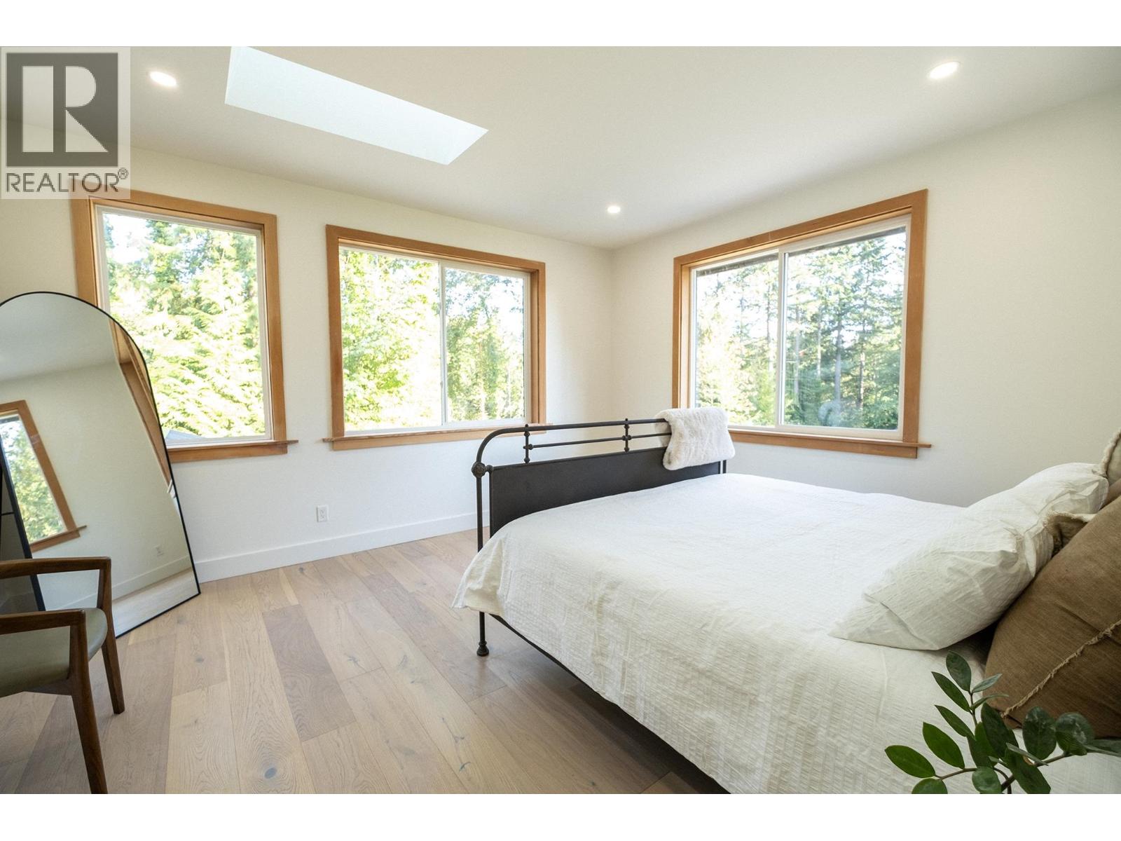 1246 Reed Road, Gibsons, British Columbia  V0N 1V7 - Photo 17 - R3105170