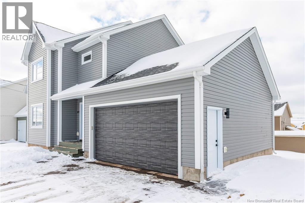 46 Amity Street, Moncton, New Brunswick  E1G 0Z8 - Photo 2 - NB133922