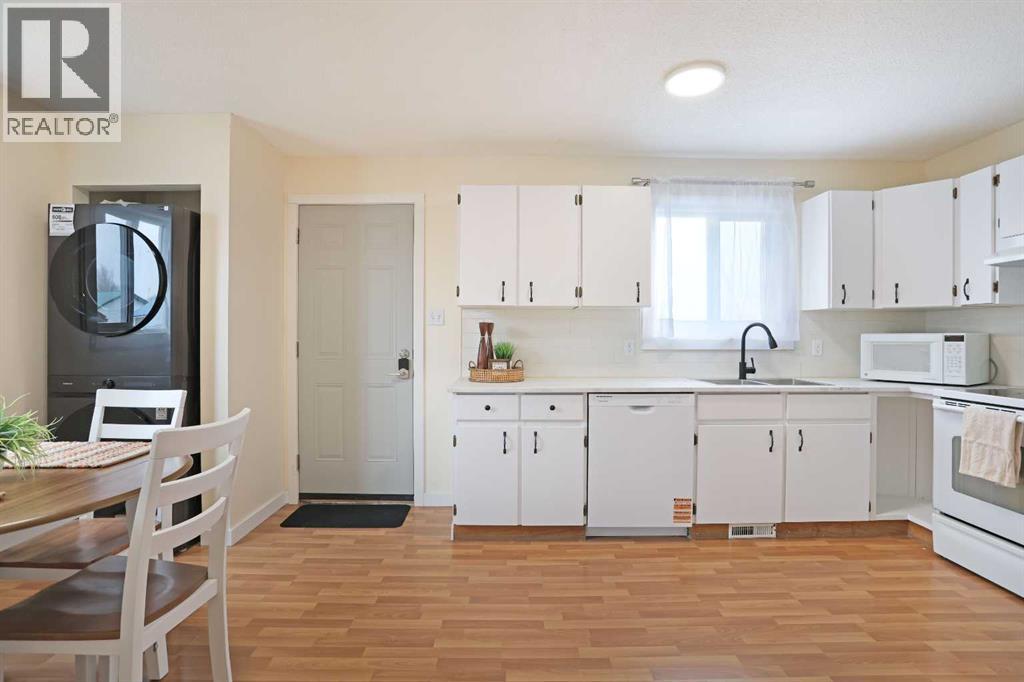 63 Ash Street W, Brooks, Alberta  T1R 0A6 - Photo 7 - A2295730