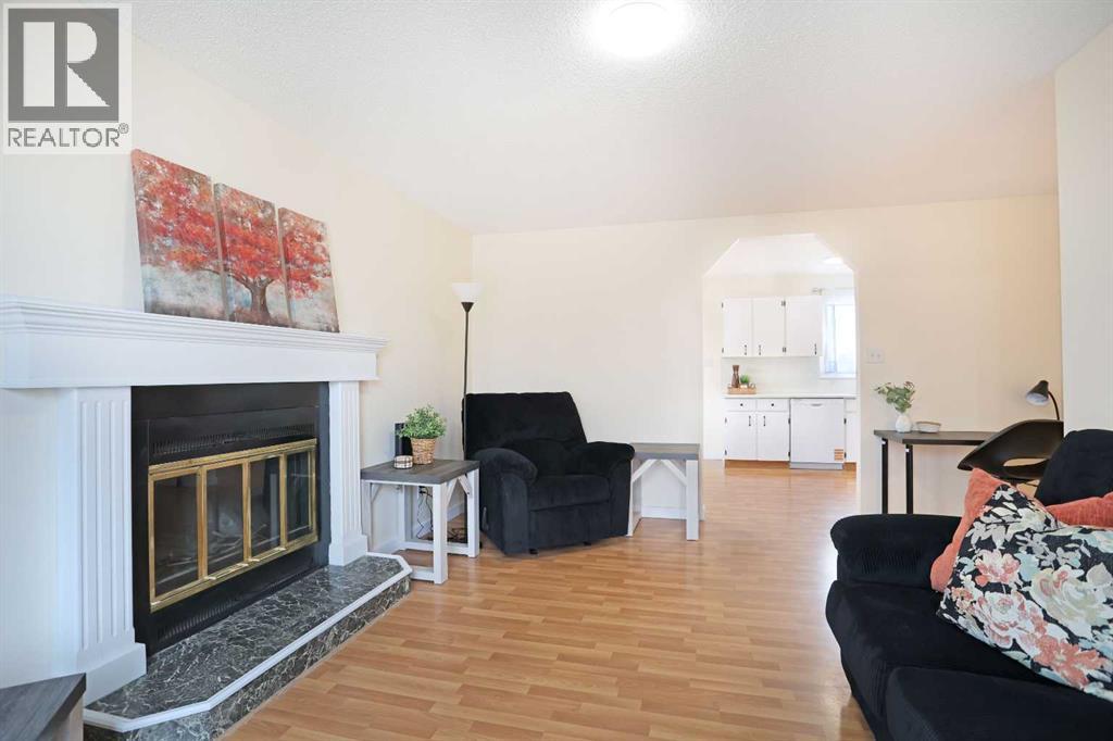 63 Ash Street W, Brooks, Alberta  T1R 0A6 - Photo 6 - A2295730