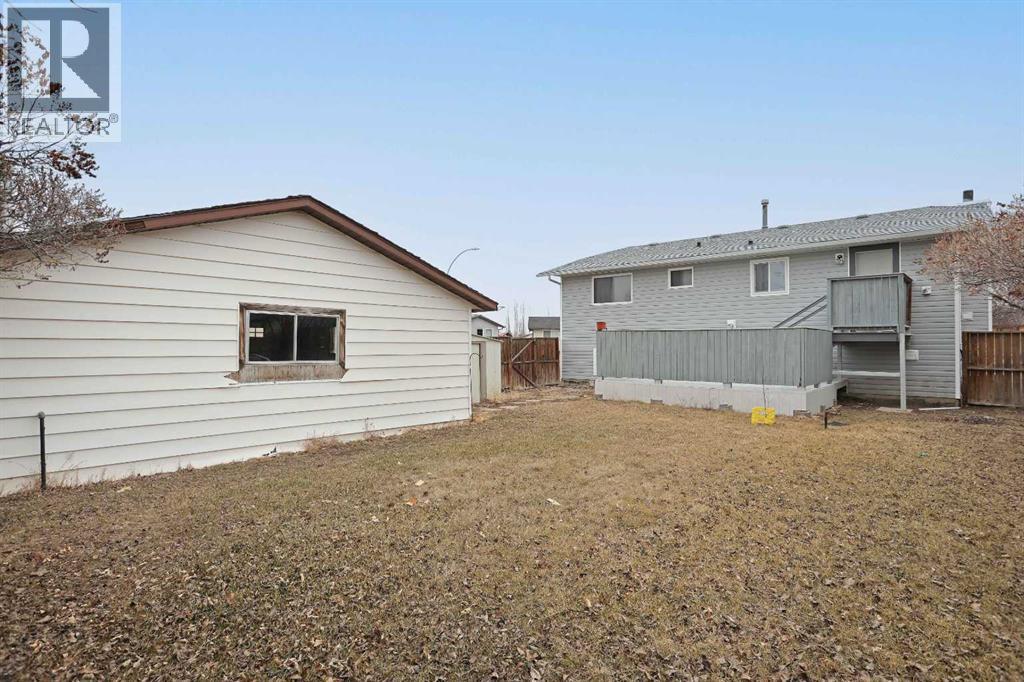 63 Ash Street W, Brooks, Alberta  T1R 0A6 - Photo 44 - A2295730