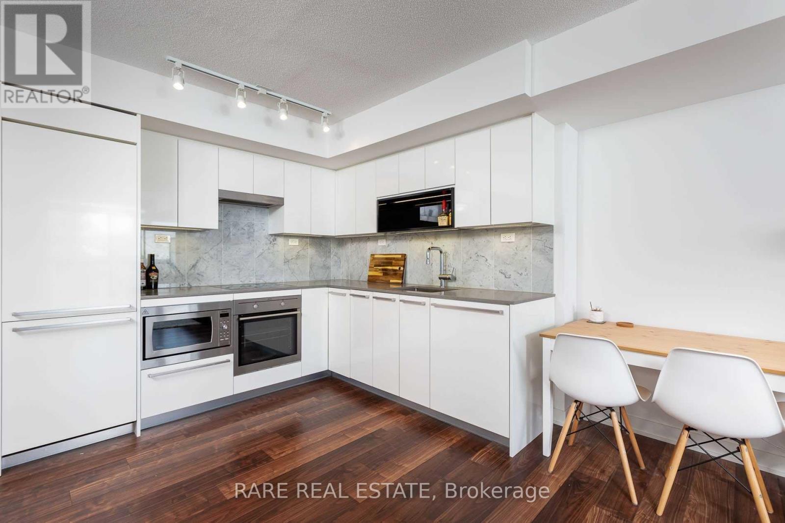 3208 - 70 Queens Wharf Road, Toronto, Ontario  M5V 0J2 - Photo 5 - C12937696