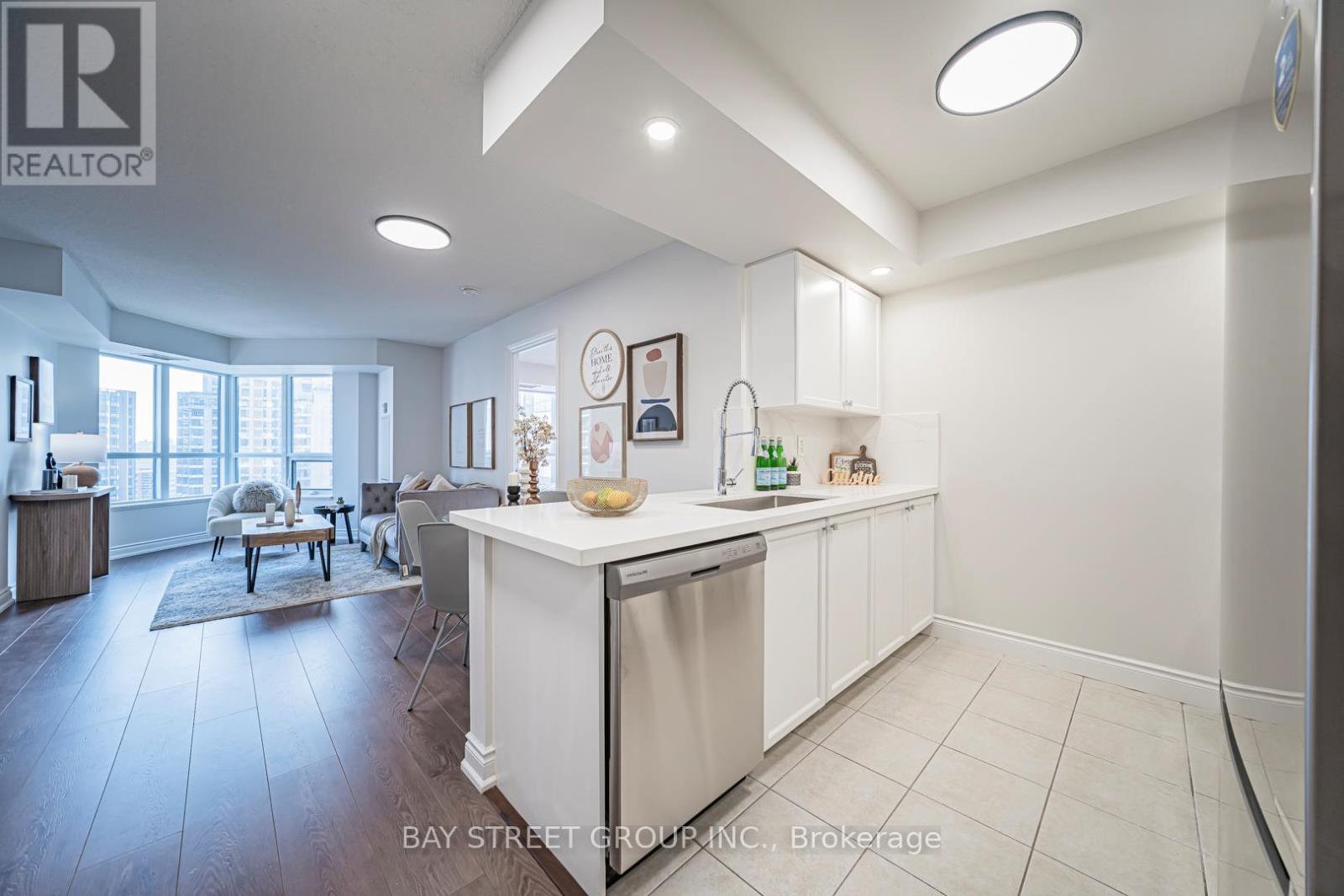 1723 - 500 Doris Avenue, Toronto, Ontario  M2N 0C1 - Photo 11 - C12937710