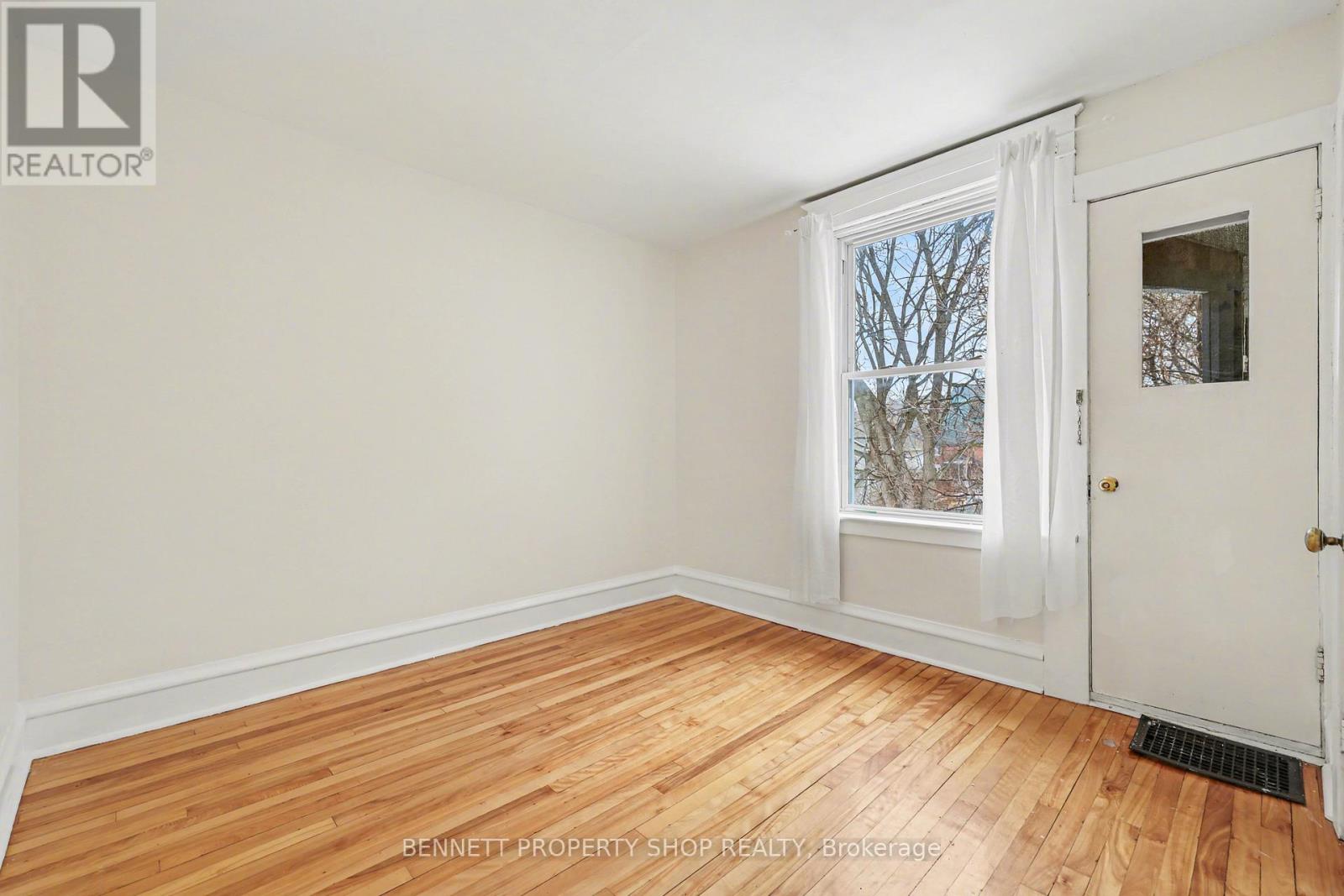 51 Smirle Avenue, Ottawa, Ontario  K1Y 0S2 - Photo 10 - X12937734