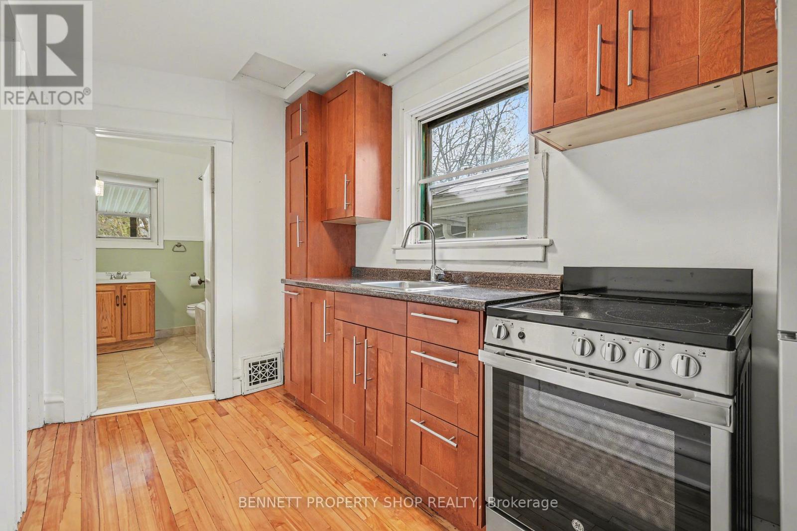 51 Smirle Avenue, Ottawa, Ontario  K1Y 0S2 - Photo 7 - X12937734