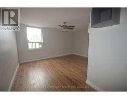 UPPER #1 - 64 HOLLAND STREET W, Bradford West Gwillimbury, Ontario