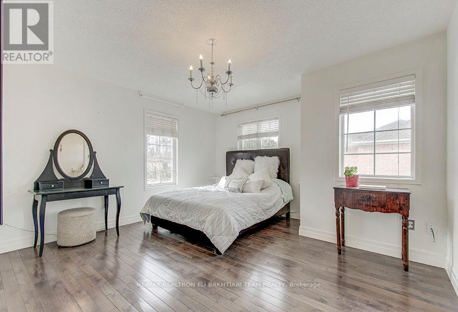 133 Long Point Drive, Richmond Hill, Ontario  L4E 3Z6 - Photo 29 - N12937720