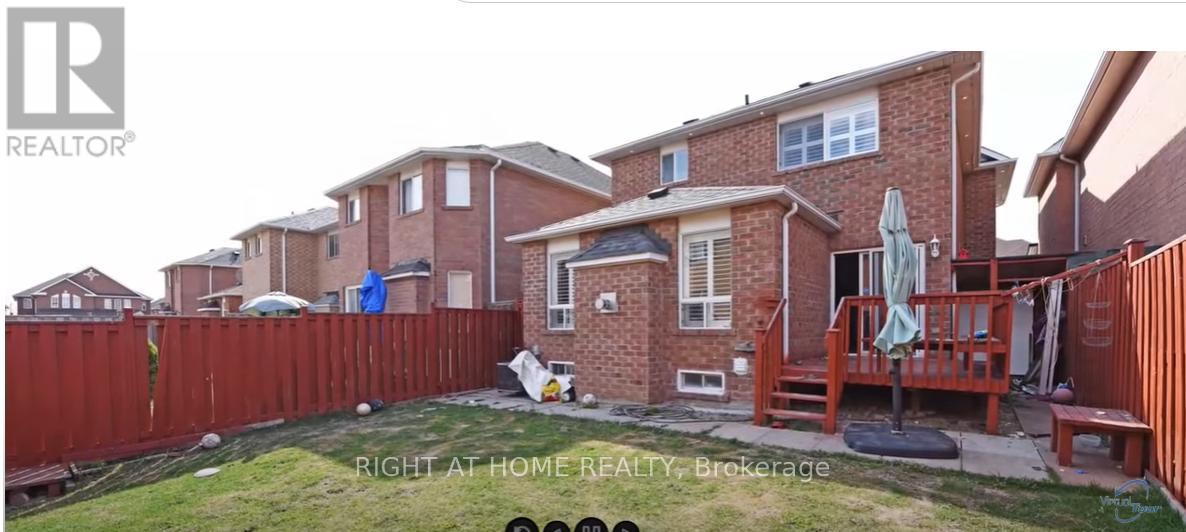 Upper - 1126 Galesway Boulevard, Mississauga, Ontario  L5V 2T7 - Photo 3 - W12937706