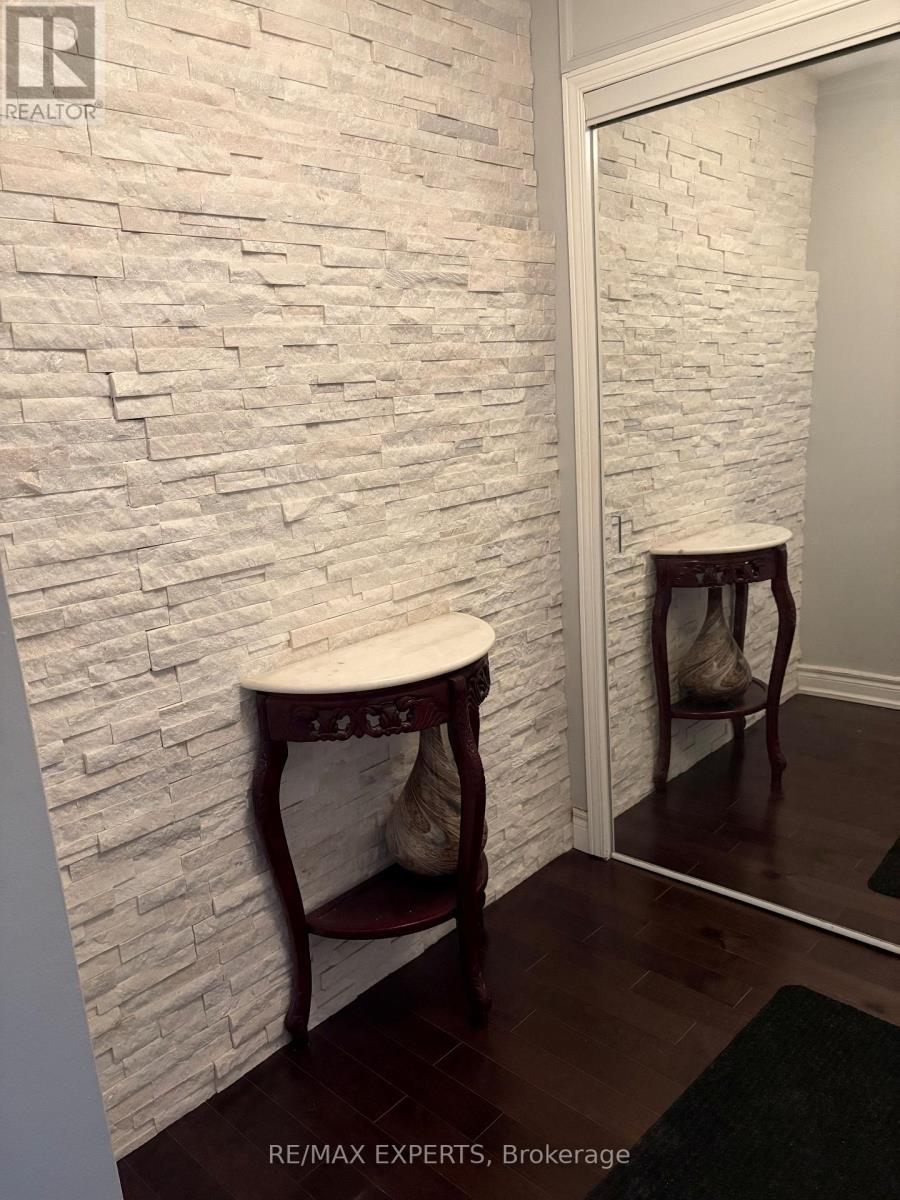 Ph15 - 11 Wincott Drive, Toronto, Ontario M9R 2R9 - Photo 21 - W12937716