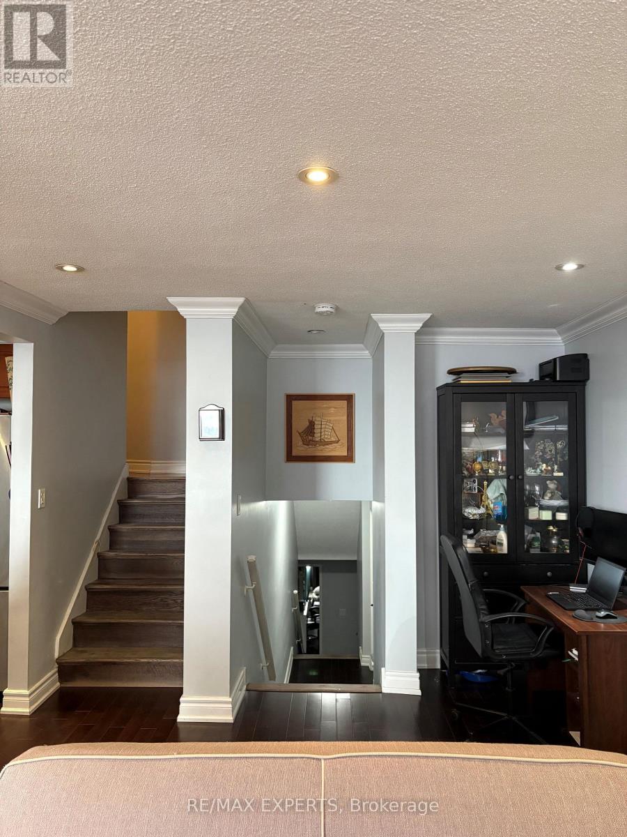 Ph15 - 11 Wincott Drive, Toronto, Ontario M9R 2R9 - Photo 9 - W12937716