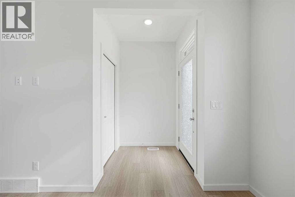 60 Savanna Place NE, Calgary, Alberta  T3J 0X5 - Photo 2 - A2293543