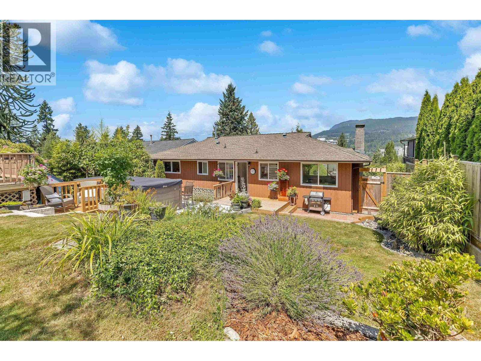 3321 Viewmount Drive, Port Moody, British Columbia  V3H 2L8 - Photo 29 - R3078779