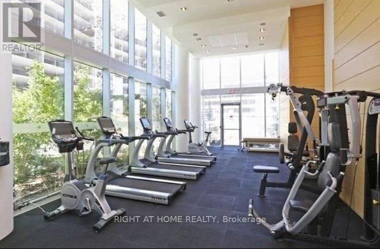 1025 - 29 Queens Quay E, Toronto, Ontario  M5E 0A4 - Photo 16 - C12844054