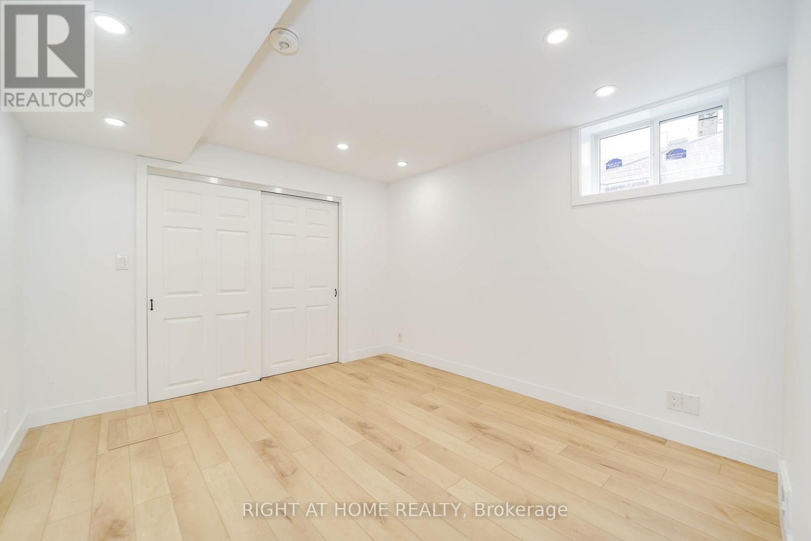 1083 Pharmacy Avenue, Toronto, Ontario  M1R 2H2 - Photo 39 - E12937648