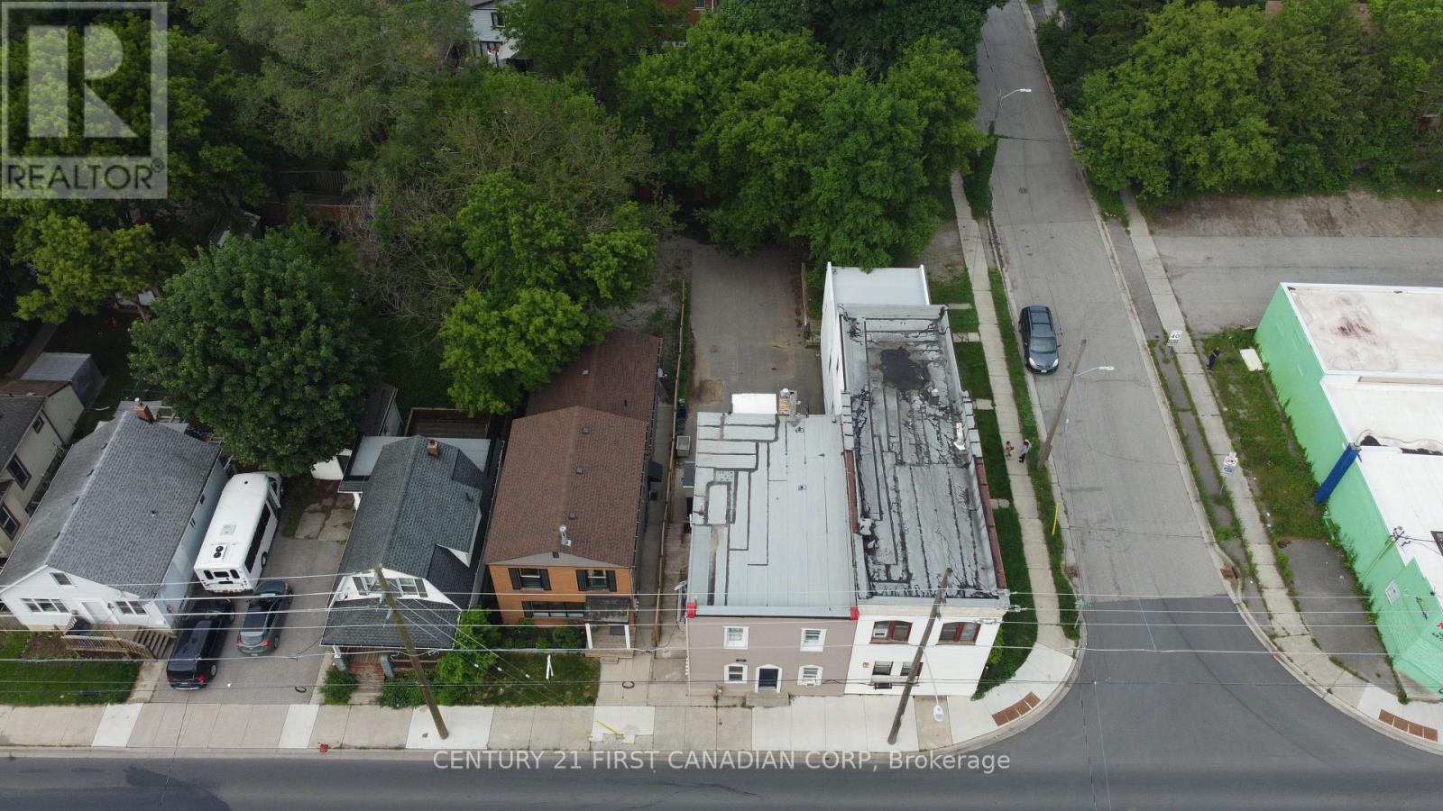 20 Adelaide Street S, London South, Ontario  N5Z 3J8 - Photo 4 - X12936974