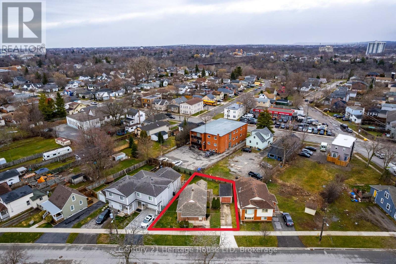 57 Leeper Street, St. Catharines, Ontario  L2S 2N1 - Photo 25 - X12923594