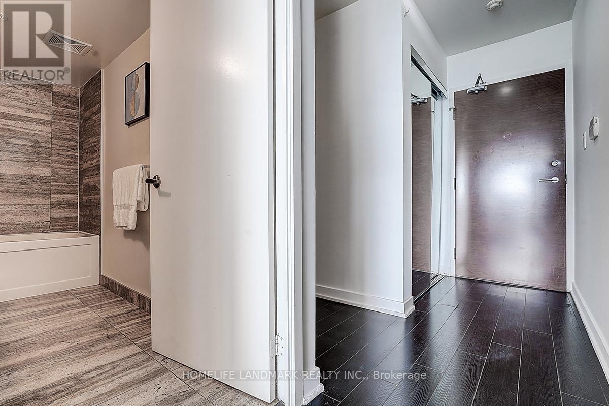 1007 - 10 Capreol Court, Toronto, Ontario  M5V 4A5 - Photo 17 - C12934246